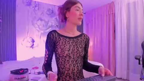 Renata online show from June 30, 2026, 6:58 am