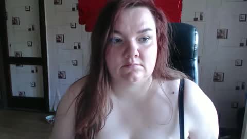 Snapshot of renataoia chatting on September 10, 2025, 9:53 am renataoia online show from September 10, 2025, 9:53 am