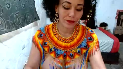 Snapshot of renattabecerra chatting on January 2, 2025, 1:51 pm Renatta online show from January 2, 2025, 1:51 pm