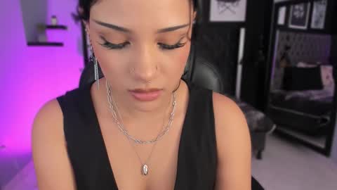 Snapshot of renee_shelby_ chatting on March 4, 2026, 8:26 pm Renee Shelby online show from March 4, 2026, 8:26 pm