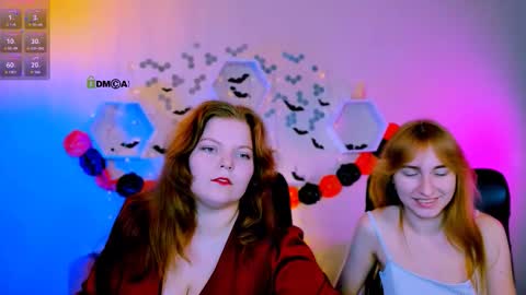 Snapshot of renesmee_sunset chatting on November 3, 2025, 9:54 am Sweet Renesmee online show from November 3, 2025, 9:54 am