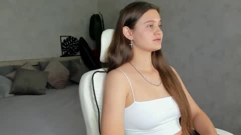 Snapshot of renesmy_black chatting on October 11, 2025, 1:05 am Renesmy online show from October 11, 2025, 1:05 am