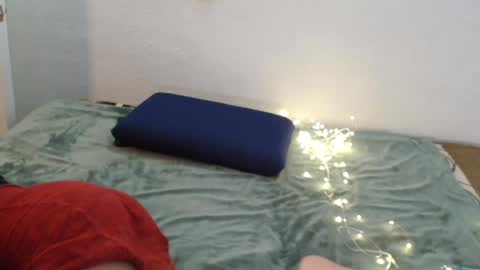 reni_tendress online show from February 24, 2025, 4:15 pm