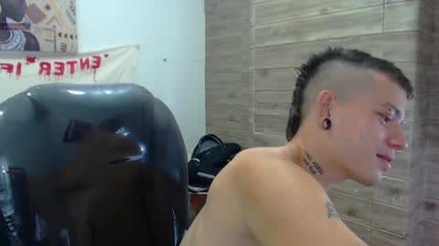 R E N E  online show from December 11, 2024, 4:28 am