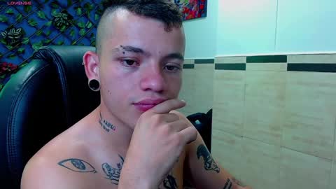 R E N E  online show from January 12, 2025, 5:13 am