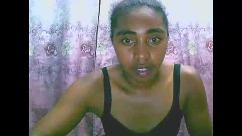 Snapshot of rephaleta chatting on February 7, 2025, 5:40 pm Rephaleta online show from February 7, 2025, 5:40 pm