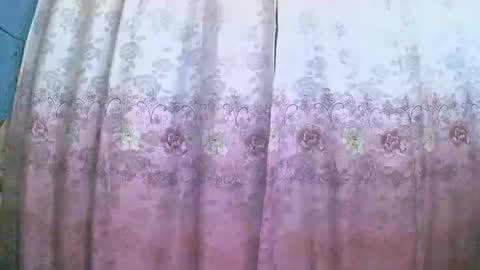 Snapshot of rephaleta chatting on October 16, 2025, 10:49 am Rephaleta online show from October 16, 2025, 10:49 am