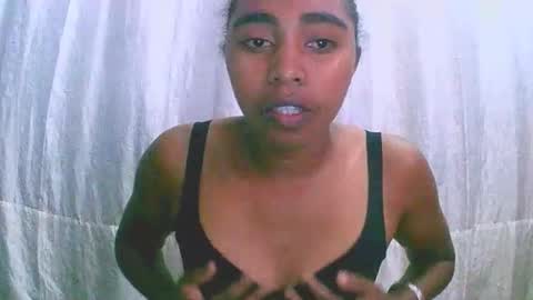 Snapshot of rephaleta chatting on November 11, 2025, 6:46 am Rephaleta online show from November 11, 2025, 6:46 am