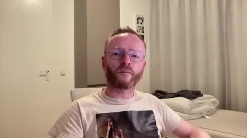 Snapshot of reservoirsteve chatting on September 18, 2025, 7:16 pm reservoirsteve online show from September 18, 2025, 7:16 pm