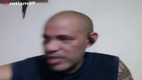 Snapshot of retlam37 chatting on April 19, 2026, 5:56 pm Walter online show from April 19, 2026, 5:56 pm
