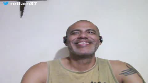 Snapshot of retlam37 chatting on April 22, 2026, 4:15 am Walter online show from April 22, 2026, 4:15 am