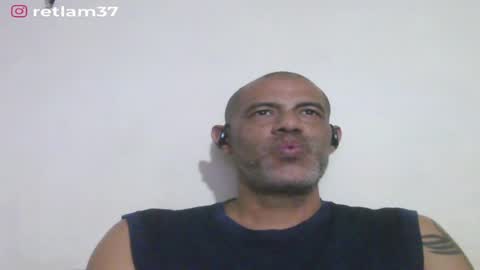 Snapshot of retlam37 chatting on April 23, 2026, 3:41 am Walter online show from April 23, 2026, 3:41 am