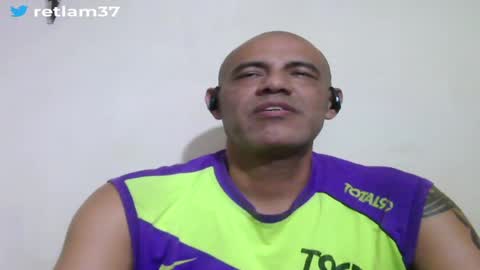 Snapshot of retlam37 chatting on May 2, 2026, 4:28 am Walter online show from May 2, 2026, 4:28 am