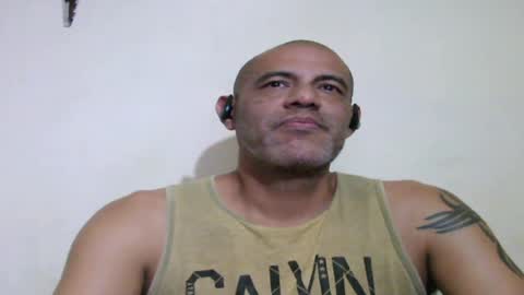 Snapshot of retlam37 chatting on May 5, 2026, 4:09 am Walter online show from May 5, 2026, 4:09 am