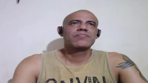 Snapshot of retlam37 chatting on May 8, 2026, 5:35 am Walter online show from May 8, 2026, 5:35 am