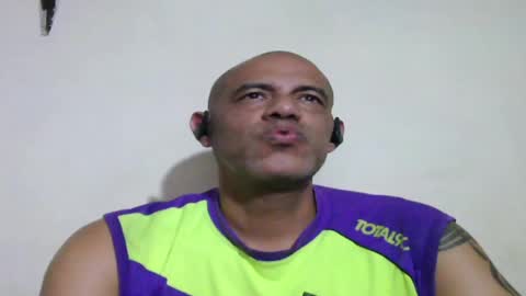 Snapshot of retlam37 chatting on May 17, 2026, 3:15 am Walter online show from May 17, 2026, 3:15 am