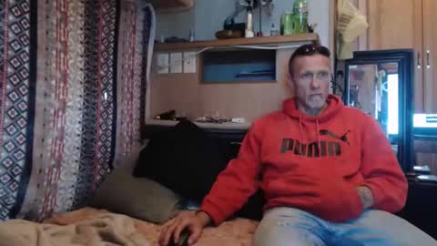 Rhett online show from April 5, 2026, 10:18 pm