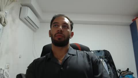 Snapshot of revivedunknown chatting on October 27, 2025, 5:06 pm Chris online show from October 27, 2025, 5:06 pm