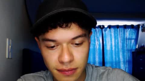 Snapshot of rexbunnybody chatting on February 28, 2026, 8:32 pm Rex online show from February 28, 2026, 8:32 pm