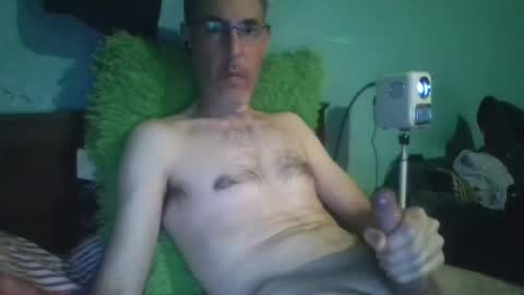 Snapshot of reyes_albert2006 chatting on March 9, 2026, 4:27 am reyes_albert2006 online show from March 9, 2026, 4:27 am