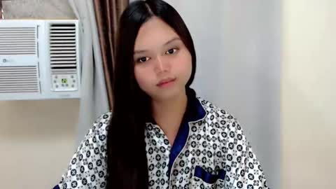 rhianne_fuckdoll online show from January 8, 2026, 5:10 am