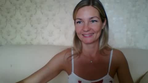 Snapshot of rialur09 chatting on September 14, 2025, 9:41 am Galina online show from September 14, 2025, 9:41 am