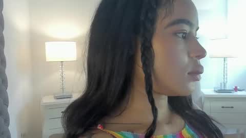 riby  online show from November 18, 2025, 7:29 pm