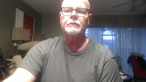 rich32937 online show from September 17, 2025, 11:23 am