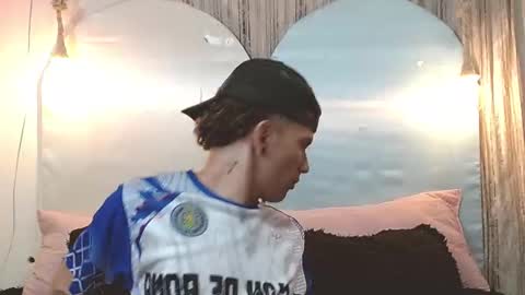 rich and kitty  online show from December 15, 2025, 2:16 am