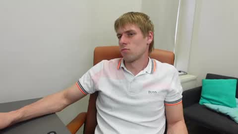 Snapshot of richard_hards chatting on May 3, 2026, 12:22 pm RICHARD HARDS online show from May 3, 2026, 12:22 pm