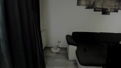 RichardDarell online show from April 17, 2026, 5:32 am