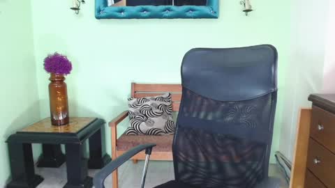 Snapshot of richardwithe_ chatting on April 14, 2026, 12:22 pm Richard online show from April 14, 2026, 12:22 pm