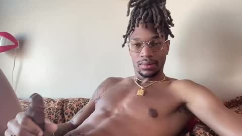 Snapshot of richchris66 chatting on December 18, 2024, 9:18 pm richchris66 online show from December 18, 2024, 9:18 pm