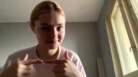 jenny online show from July 16, 2026, 2:23 pm