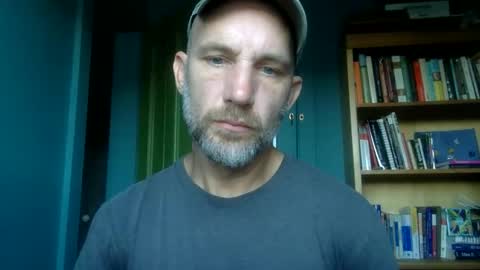 richheader online show from October 22, 2025, 1:44 pm