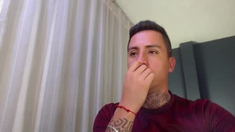 Snapshot of richi_grubby chatting on March 1, 2025, 8:53 pm David online show from March 1, 2025, 8:53 pm