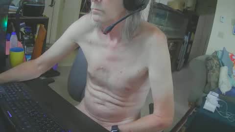 Snapshot of rickl56 chatting on September 24, 2025, 4:21 pm rickl56 online show from September 24, 2025, 4:21 pm
