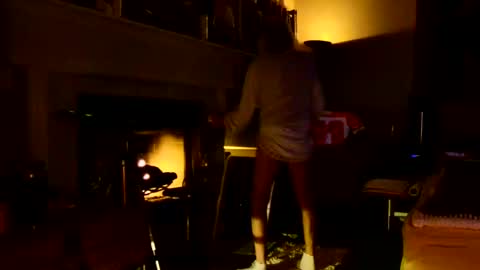 PINK HOLE TWINK online show from March 16, 2026, 1:00 am