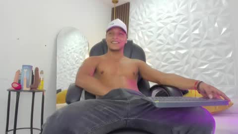 Ricky  online show from October 9, 2025, 1:20 pm