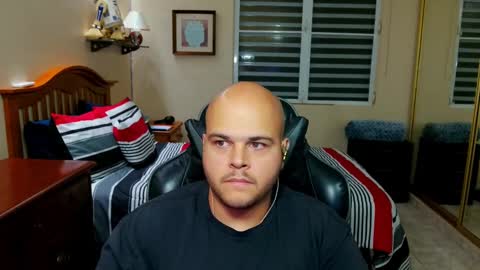 Ricky online show from February 1, 2025, 1:44 am