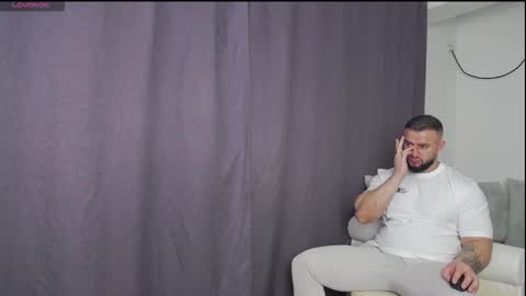 rickymiami1 online show from February 26, 2026, 7:35 pm