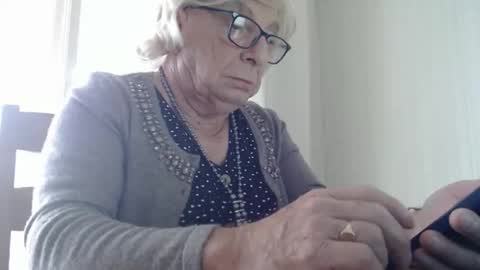 rickyorks online show from October 14, 2025, 10:27 am