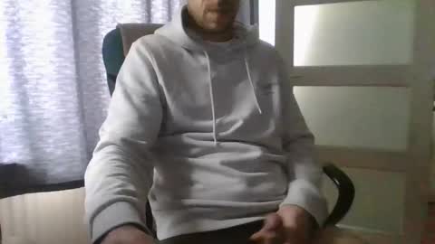 Snapshot of ricooo465 chatting on February 15, 2026, 1:31 pm ricooo465 online show from February 15, 2026, 1:31 pm