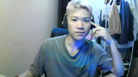 riiichie12 online show from October 26, 2025, 7:42 pm