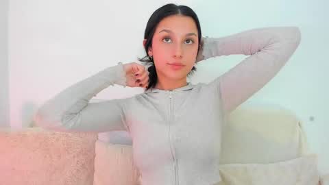 riley_tin online show from February 27, 2025, 4:53 pm