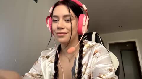 Snapshot of rimaobenshain chatting on September 23, 2025, 6:38 am Emily online show from September 23, 2025, 6:38 am