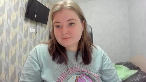 rina16 online show from December 18, 2025, 9:26 am