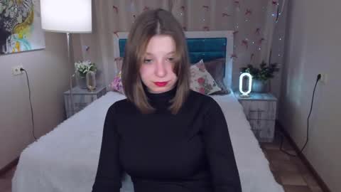 rinacake online show from April 15, 2026, 12:45 pm