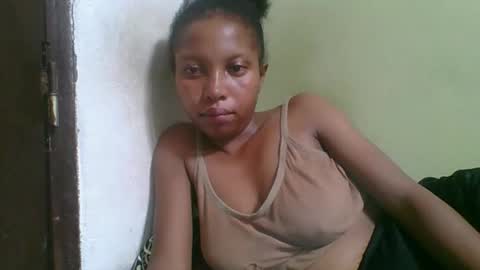 Snapshot of rinah654271 chatting on March 1, 2026, 7:16 pm rinah654271 online show from March 1, 2026, 7:16 pm