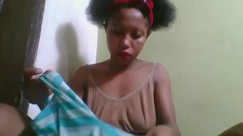 Snapshot of rinah654271 chatting on March 29, 2026, 2:44 am rinah654271 online show from March 29, 2026, 2:44 am